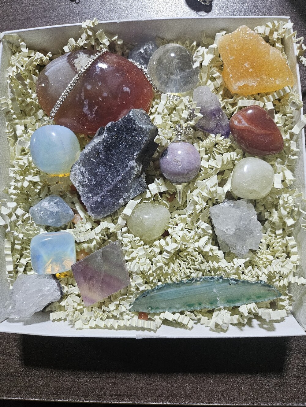 15+ Pcs Crystal & Mineral Collector’s Gift Set